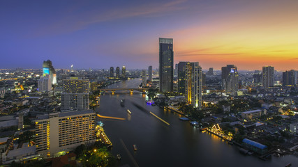 Fototapeta na wymiar Bangkok,The city of river at twilight (Chaophraya River, Bangkok