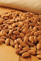 Obraz premium Organic almonds