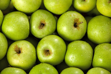 Organic green apples