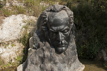 Fototapeta na wymiar Khalil Gibran pomnik