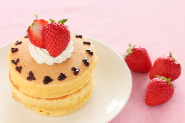 苺のパンケーキ
