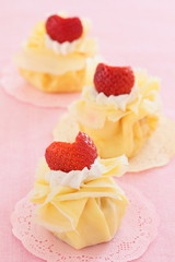 ハート苺のクレープ