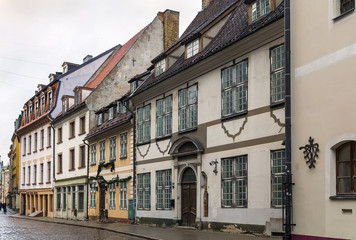 Fototapeta na wymiar Street in the old town of Riga