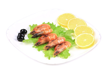 Fresh boiled shrimps with lemon.