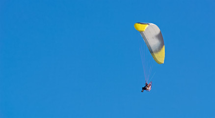 glider in the sky