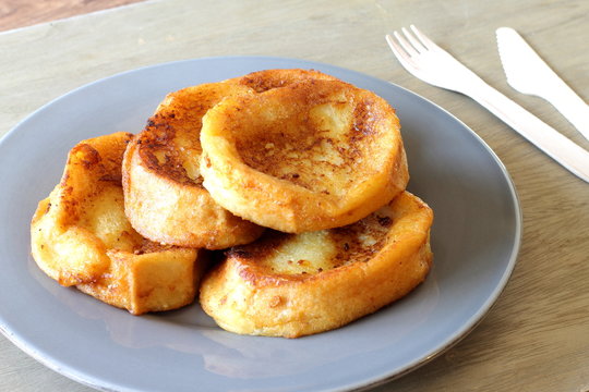 Torrijas. French toast. Pain perdu
