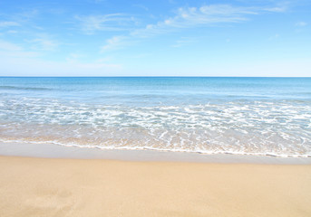 Fototapeta na wymiar paisaje suave de una playa