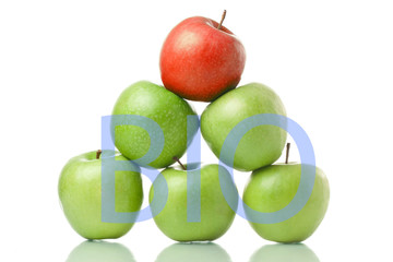 Äpfel liegen in reihe