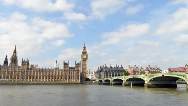 Westminster Bridge and Palace - London Timelapse
