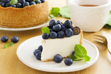 Cheesecake with blueberries.