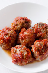 meatballs in tomato sauce