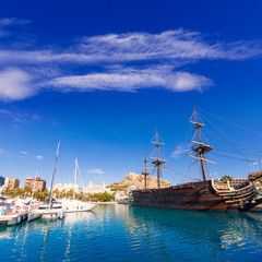 Fototapeta na wymiar alicante marina port boats in Mediterranean spain