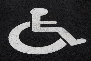 Signalisation pour place handicap&eacute;