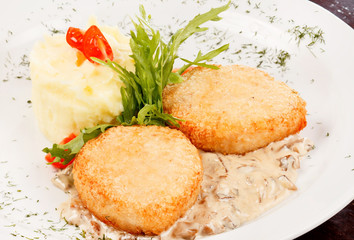 chicken cutlet with  potatoes