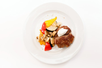 steak with vegetables