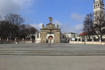 Fototapeta na wymiar Gate Jasna Gora sanctuary Czestochowa.Poland