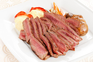 roasted beef with vegetables