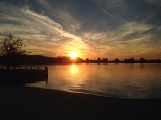 Fototapeta na wymiar lake at sunset