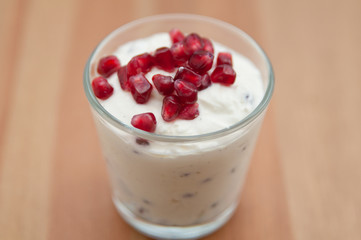 Vanille Topfencreme mit Beeren