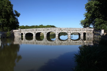 Fototapeta premium Pont : château de Chambort.