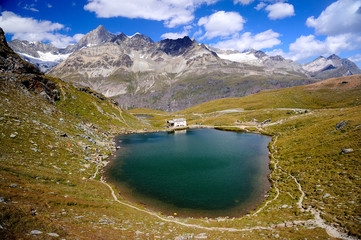 Le lac noir de Schwarzee à Zermatt