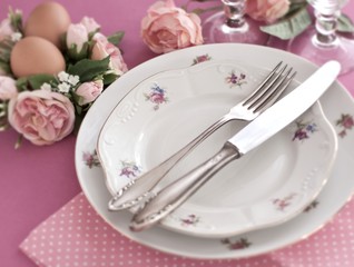 Nostalgic Easter table setting