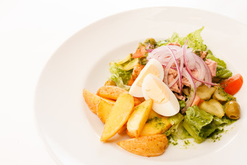 potatoes with vegetables and egg