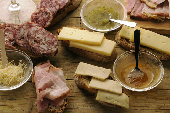 Antipasti Elő&eacute;tel Antipasto Антипасто أنتيباستو