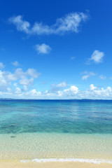 コマカ島の美しいビーチ