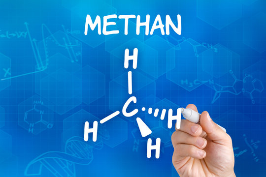 Hand zeichnet chemische Strukturformel von Methan