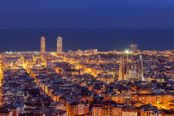 Barcelona skyline panorama at night - obrazy, fototapety, plakaty