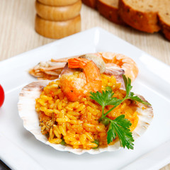 Risotto with shellfish, paella