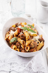 rigate con salsiccia