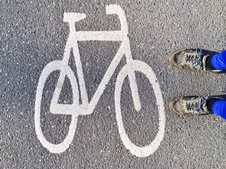 Bicycle sign on road