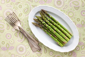 Green asparagus