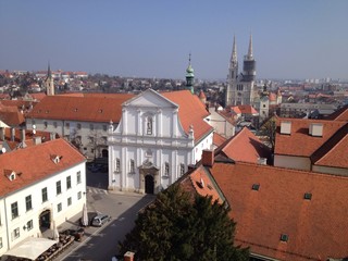 Obraz premium zagreb cathedral from lotrscak