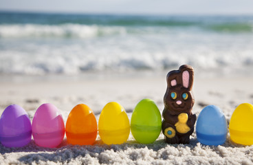 Obraz premium Chocolate Rabbit and easter eggs