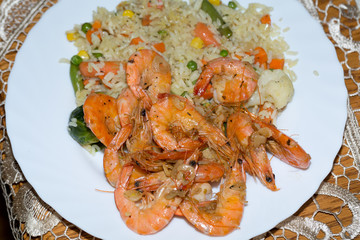 fresh gulf shrimps with garlic fried in olive oil