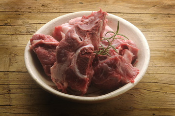 Ossa per brodo Bone broth Huesos para caldo Os pour bouillon