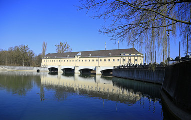 München: Wasserkraftwerk Isar Stauwehr Oberföhring 