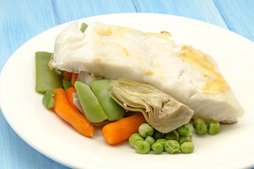 Filete de merluza con verduras