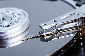 Hard Drive Mechanism Details