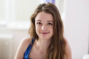 Naklejka premium Sick woman