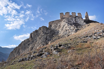 Fototapeta premium Ruins of a fortress on a rock