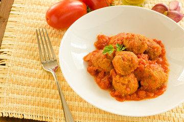 Polpette al sugo, meatballs with tomato sauce