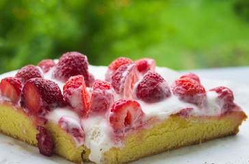 strawberry cake