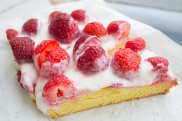 strawberry cake