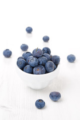Fresh blueberries in a bowl