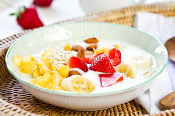 Yogurt with fresh fruits