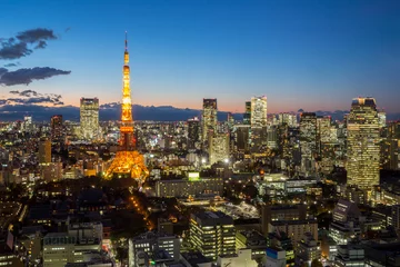 Selbstklebende Fototapeten Tokyo Turm © vichie81